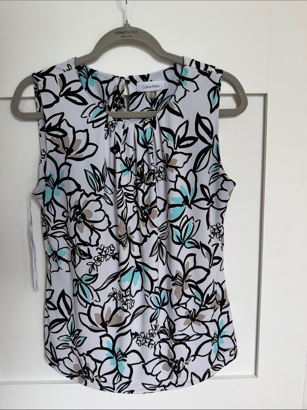 Calvin Klein White Floral Sleeveless Blouse
